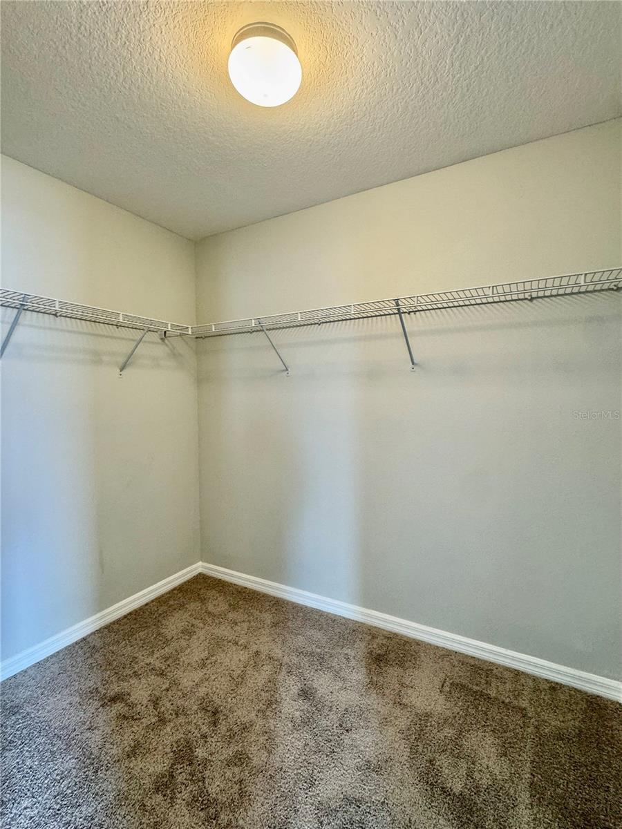 Image 20 of 45 For 2005 Via Napoli Street