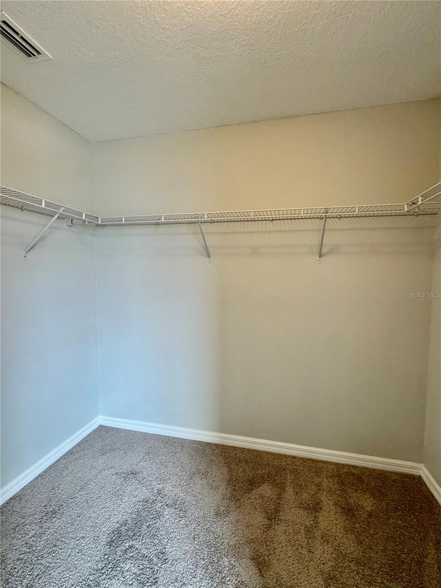 Image 21 of 45 For 2005 Via Napoli Street