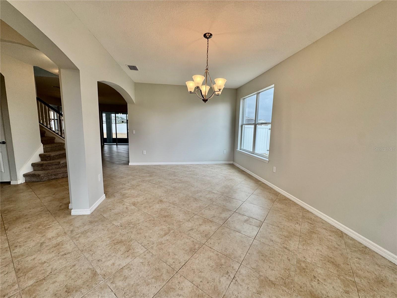 Image 3 of 45 For 2005 Via Napoli Street