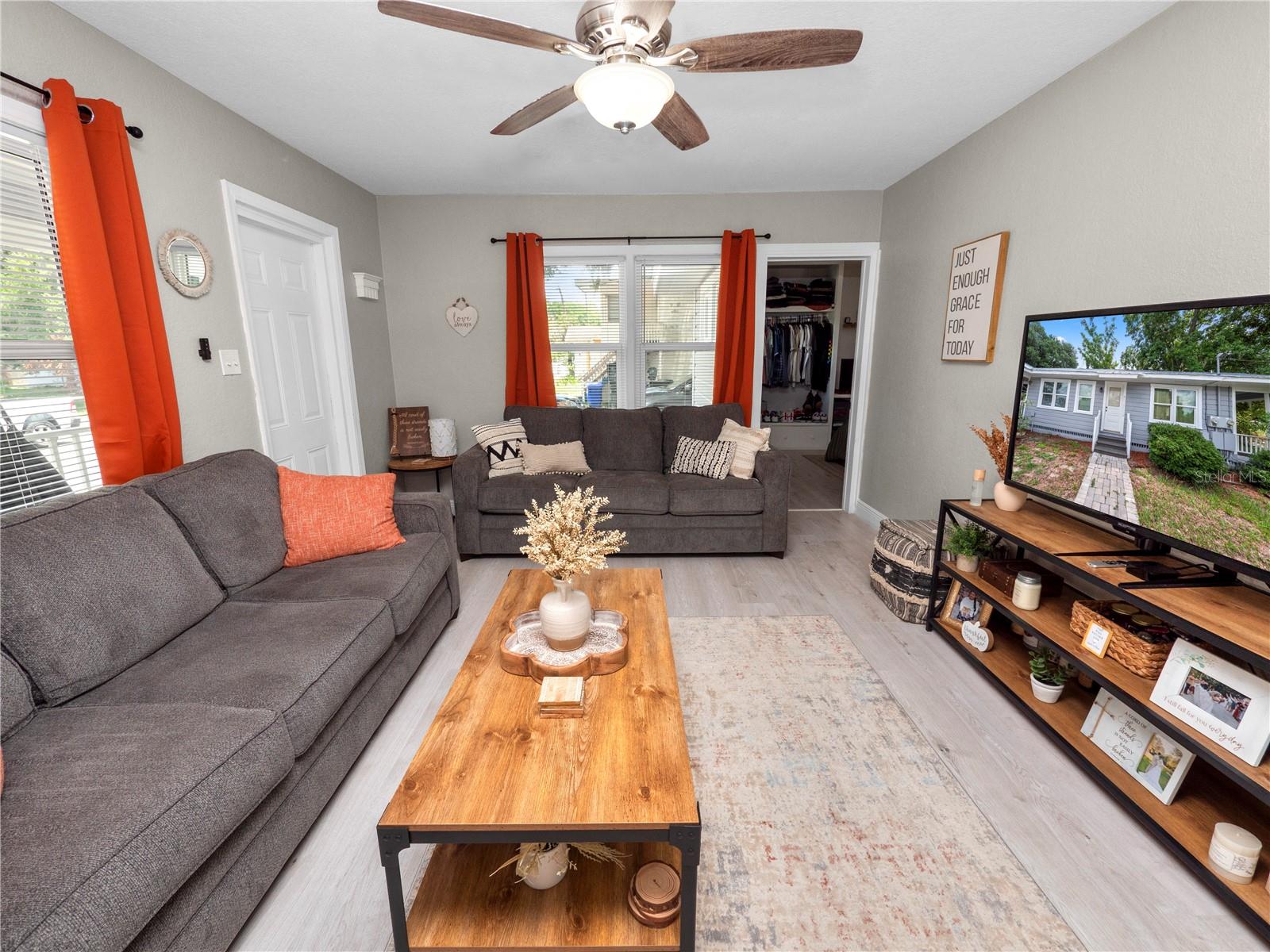 Image 11 of 30 For 219 Ariana Street A