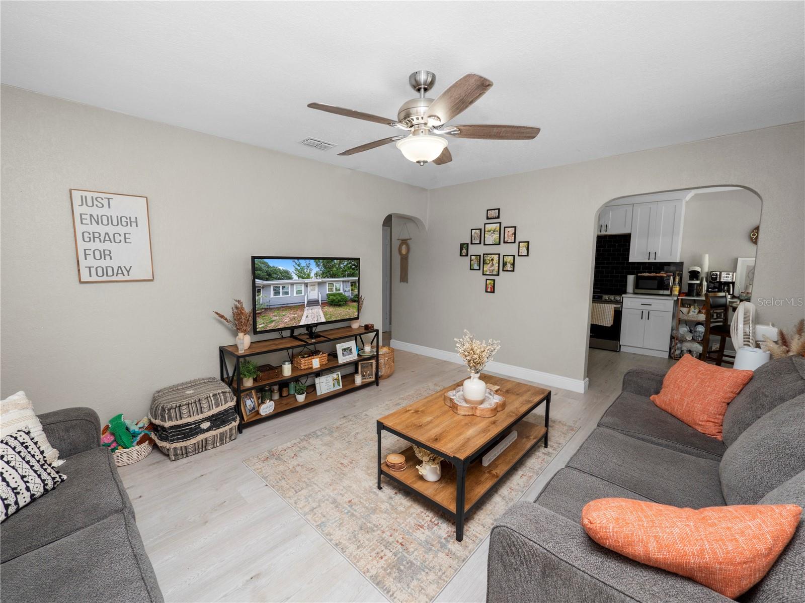 Image 12 of 30 For 219 Ariana Street A