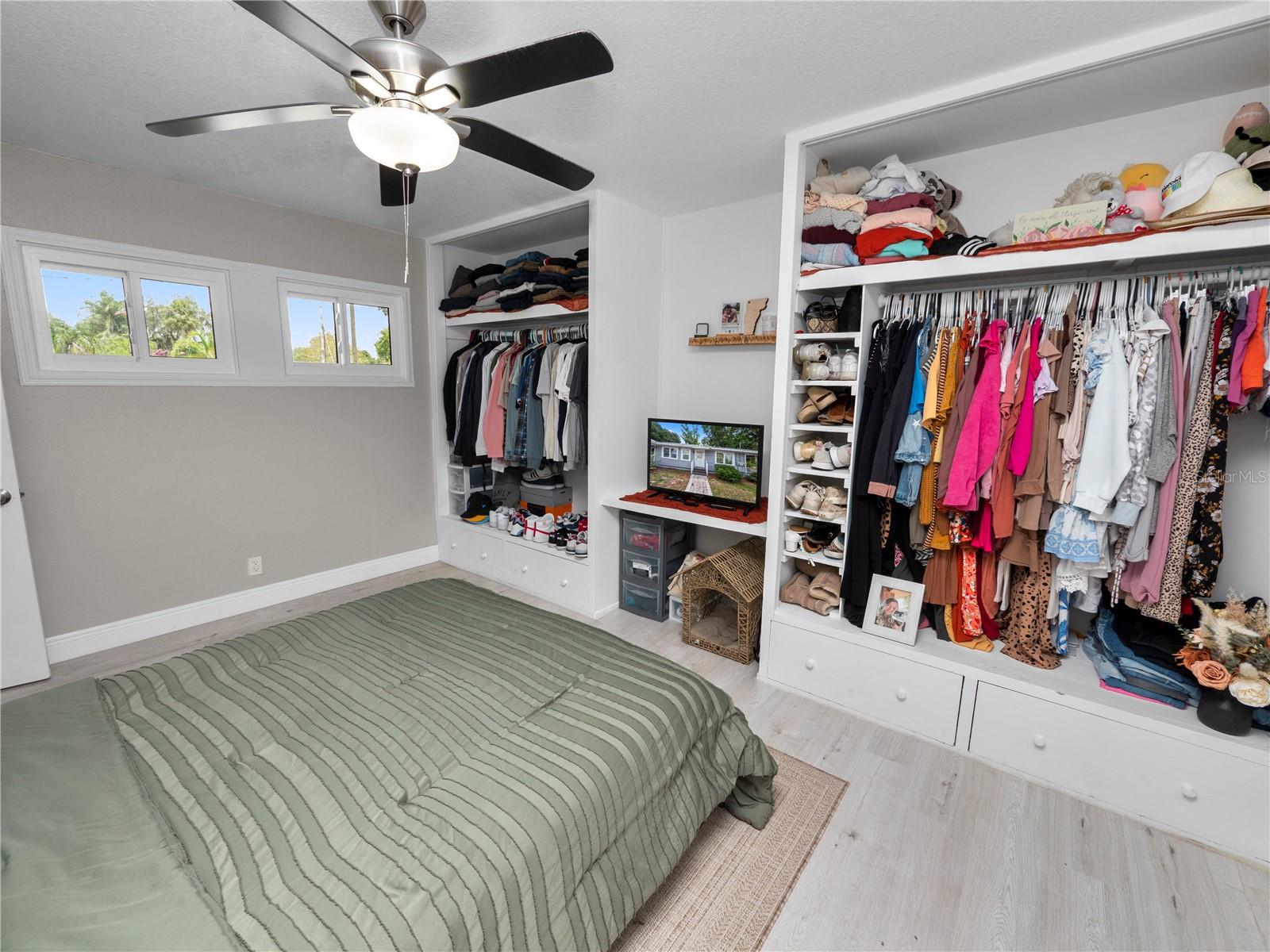 Image 13 of 30 For 219 Ariana Street A