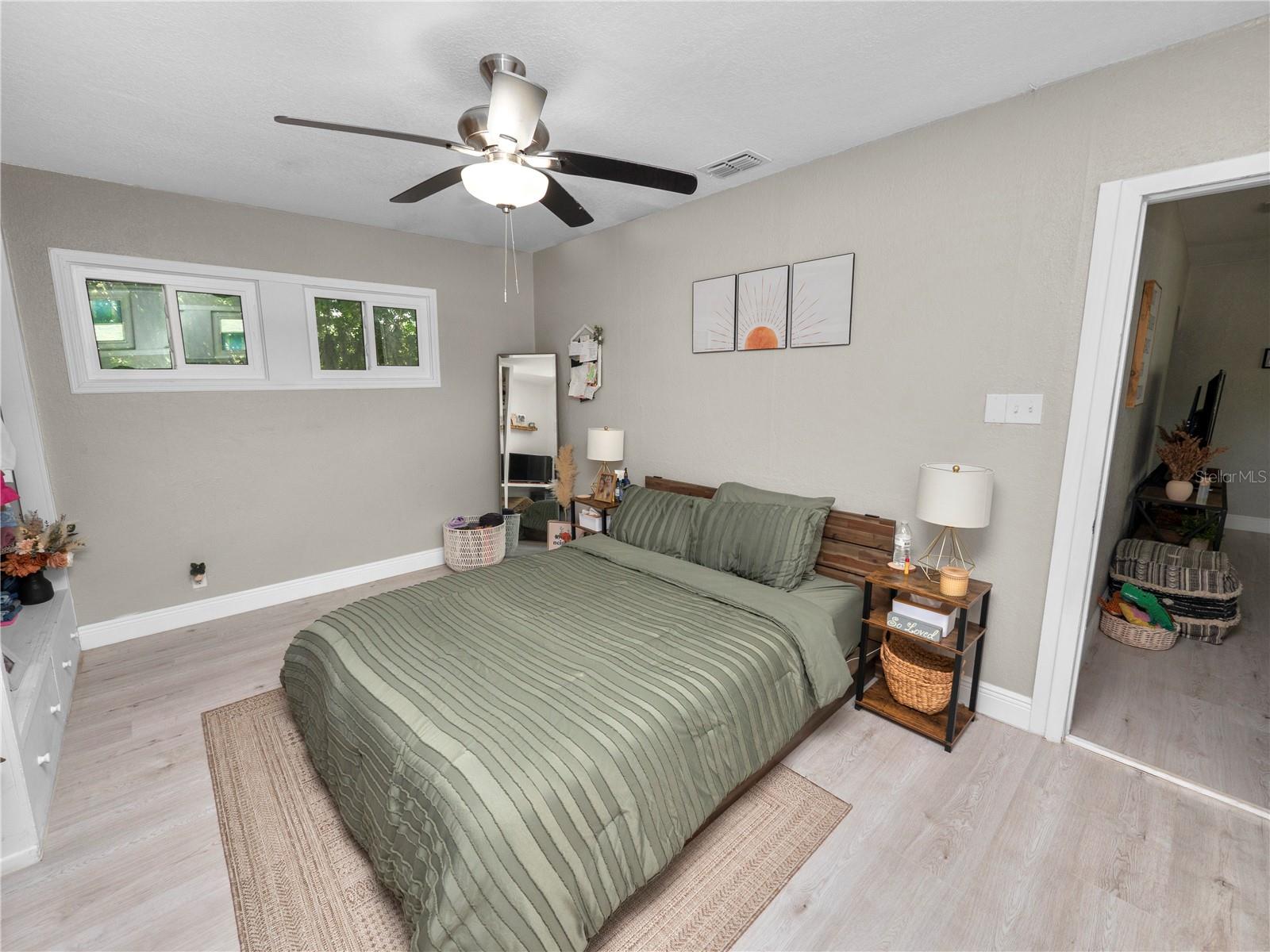 Image 14 of 30 For 219 Ariana Street A