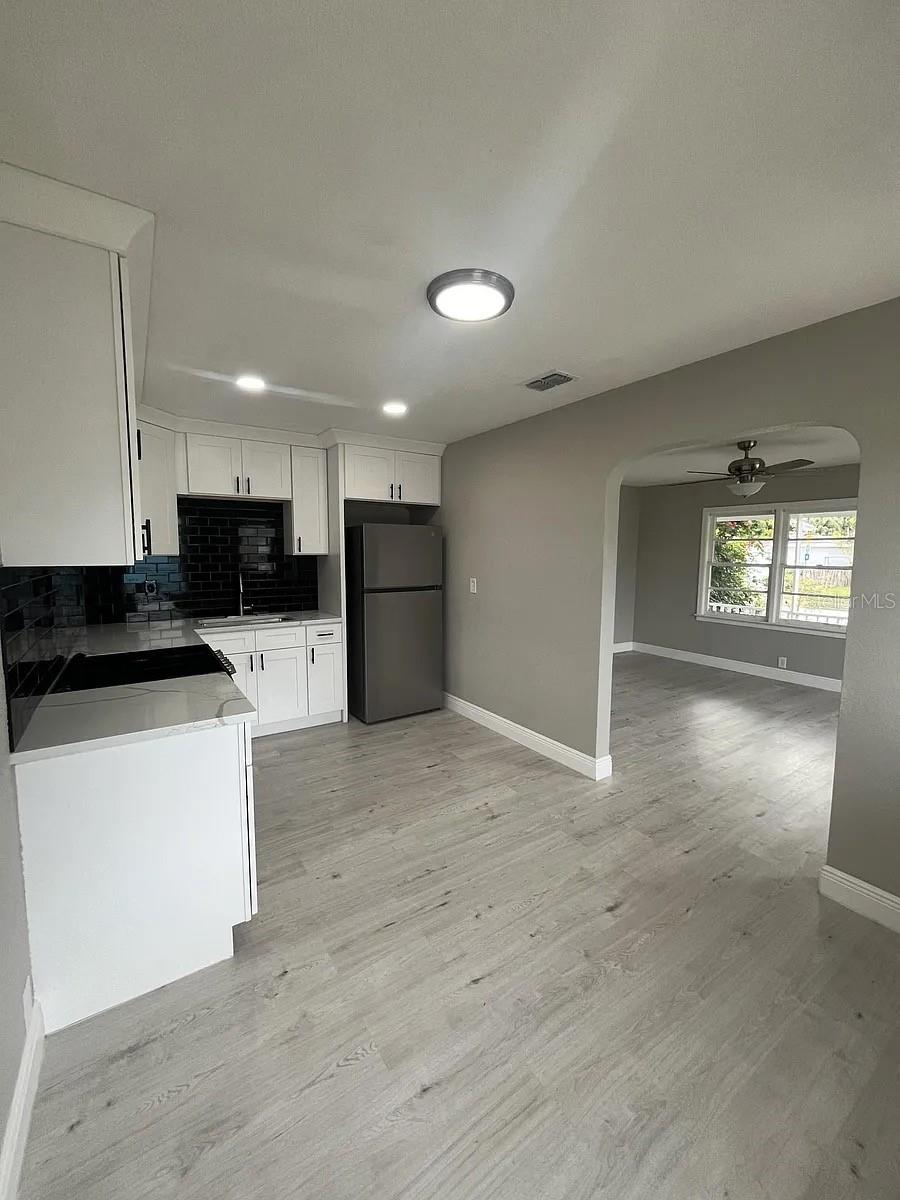 Image 27 of 30 For 219 Ariana Street A