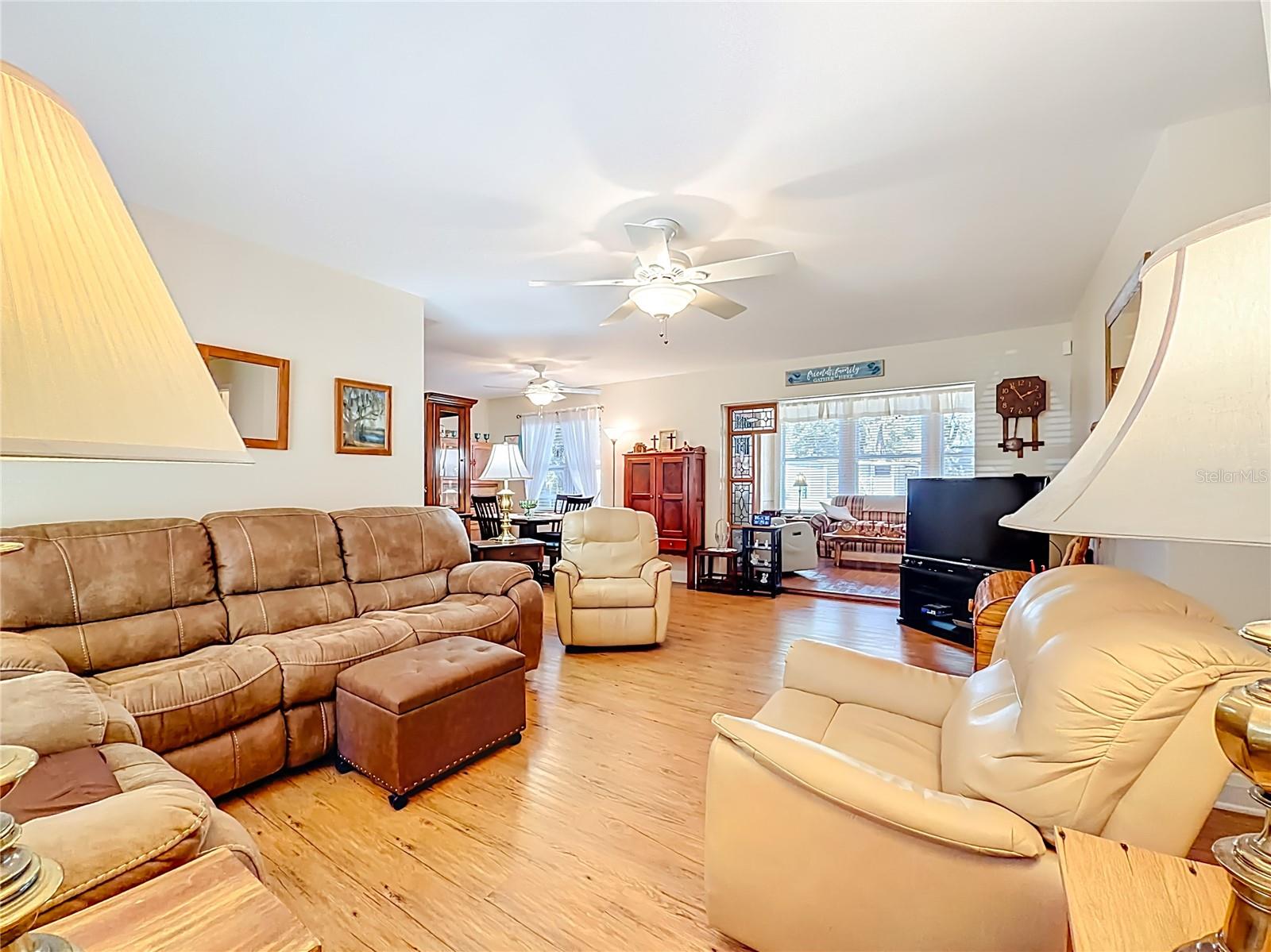 Image 10 of 49 For 143 Lemon Street