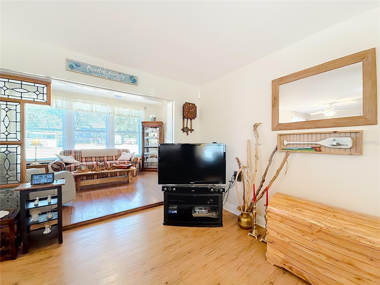 Image 13 of 49 For 143 Lemon Street