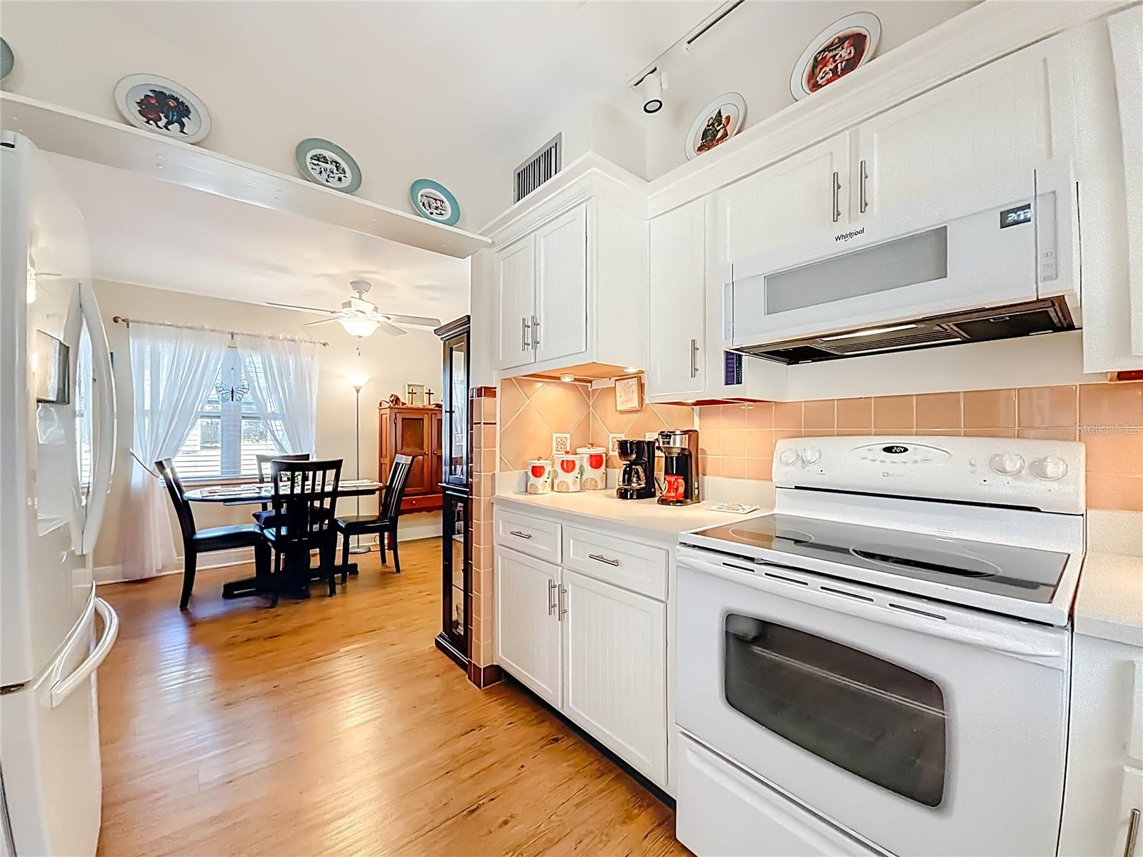 Image 18 of 49 For 143 Lemon Street