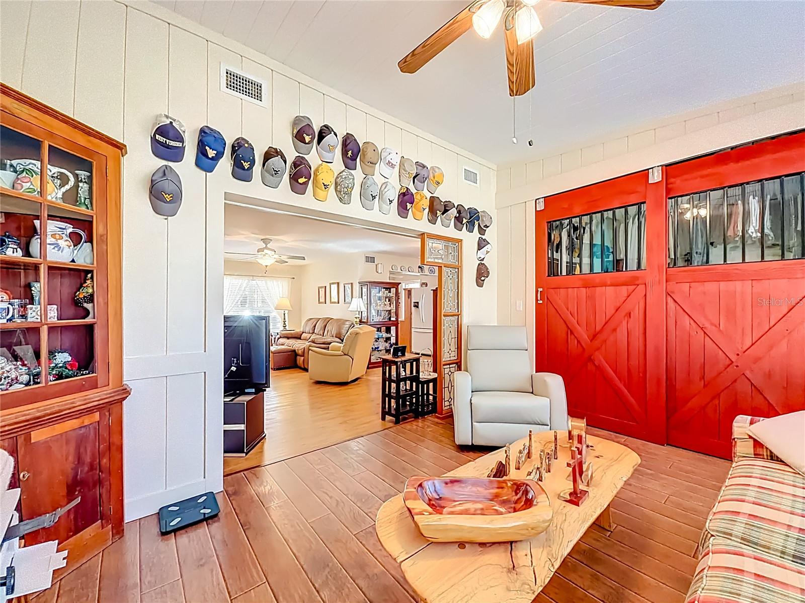 Image 22 of 49 For 143 Lemon Street