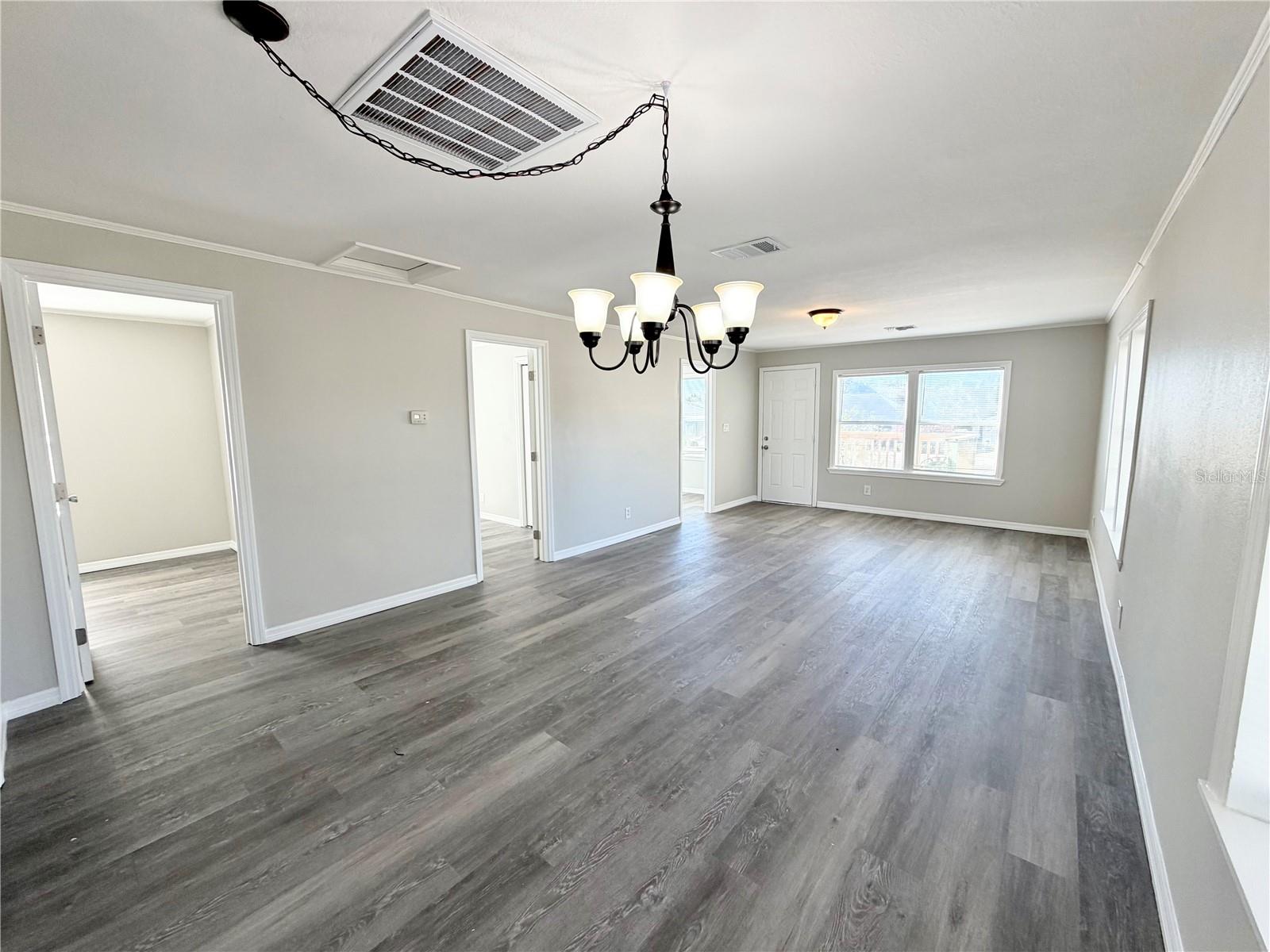 Image 2 of 22 For 613 Main Street