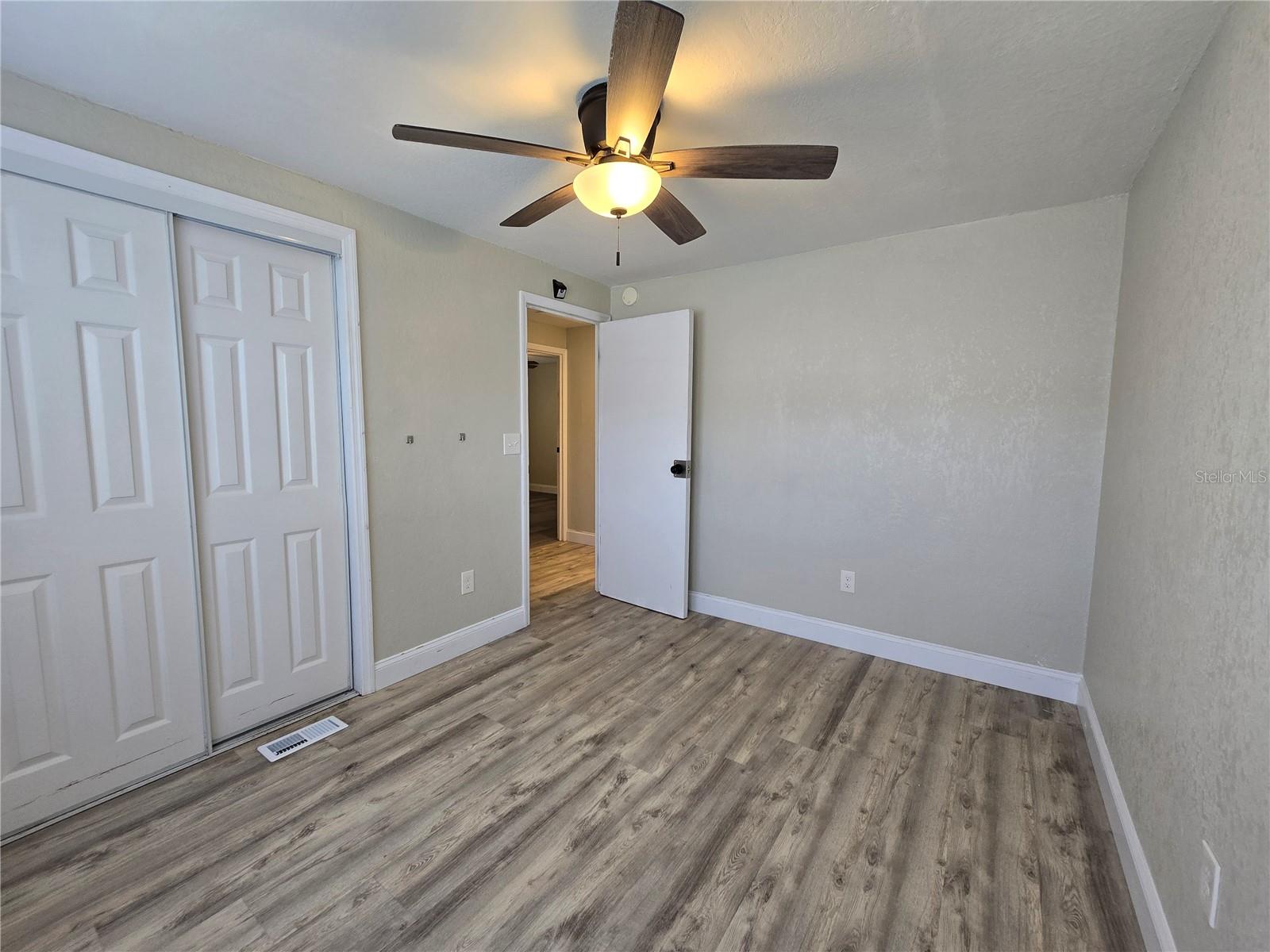 Image 19 of 24 For 506 Perch Place