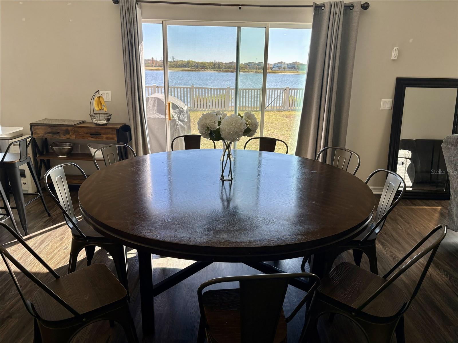 Image 8 of 20 For 5463 Arlington River Drive