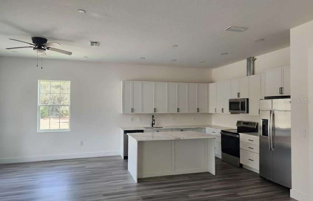 Image 4 of 25 For 9 Dusty Miller Court