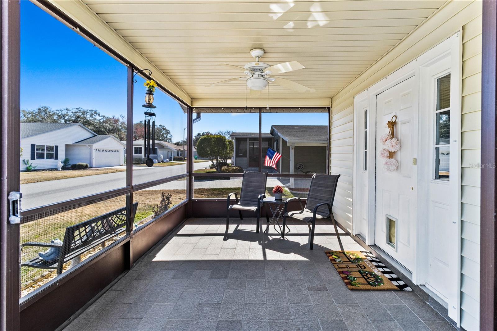 Image 22 of 35 For 4861 Colonnades Circle E