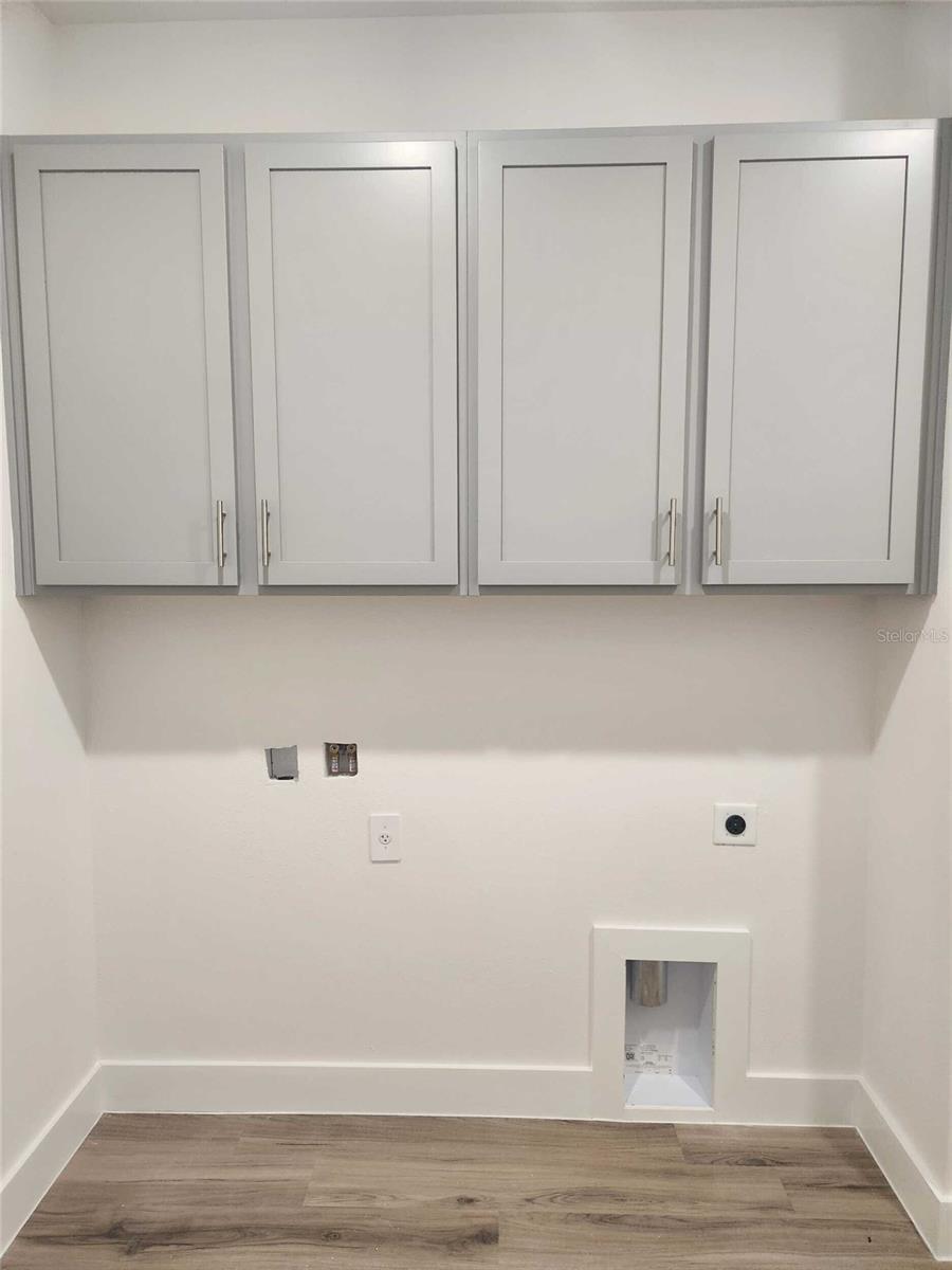 Image 9 of 28 For 49 Lone Pine Street