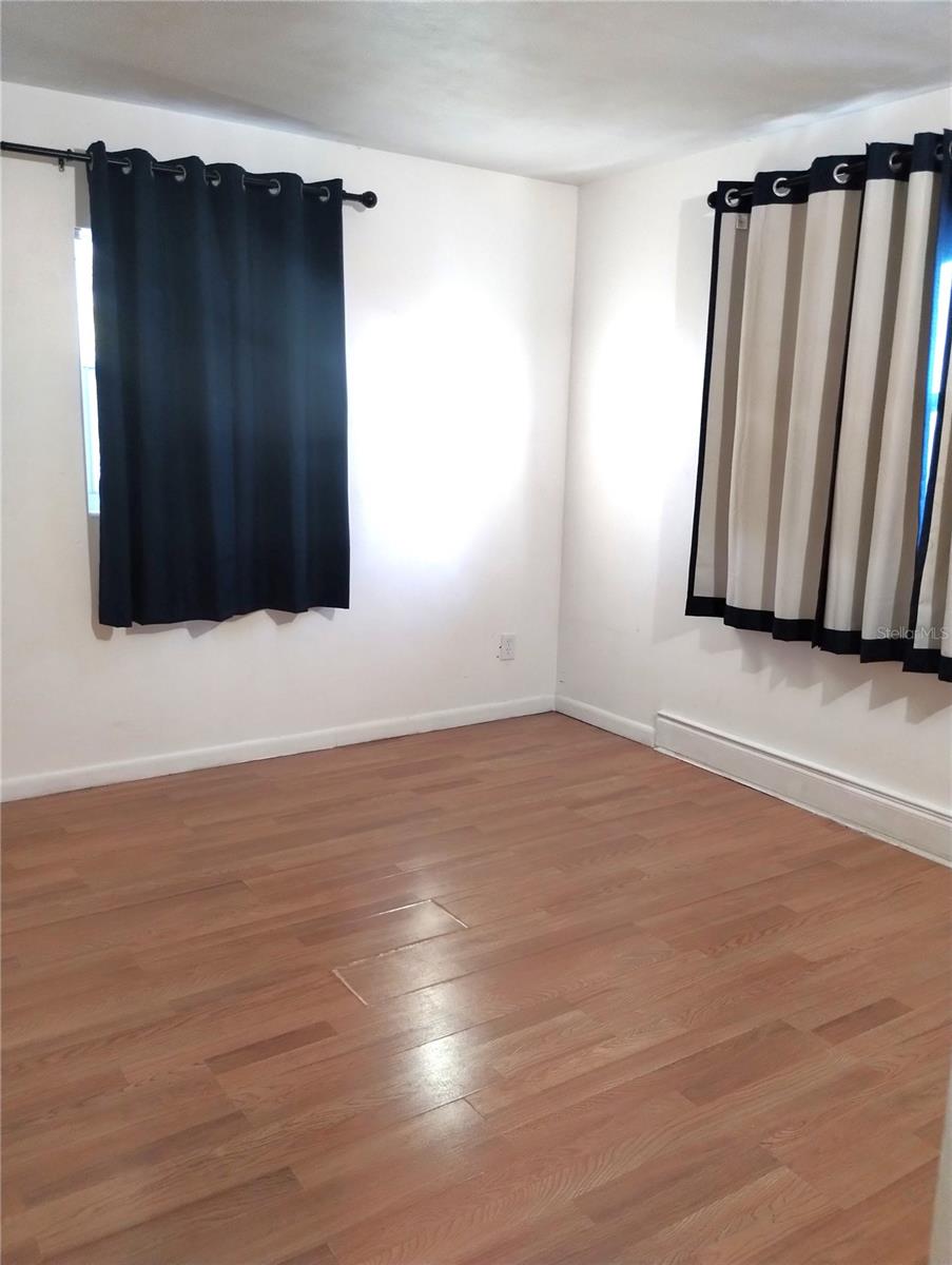 Image 12 of 24 For 417 Main Street