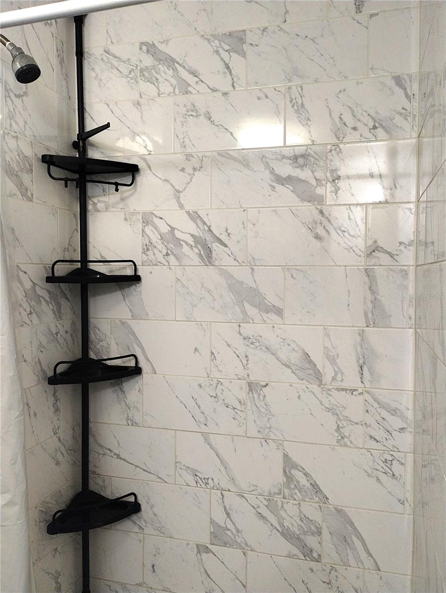 Image 19 of 24 For 417 Main Street