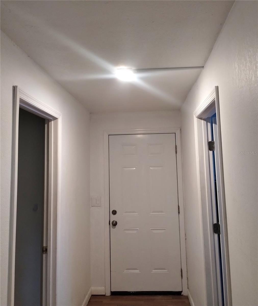 Image 21 of 24 For 417 Main Street