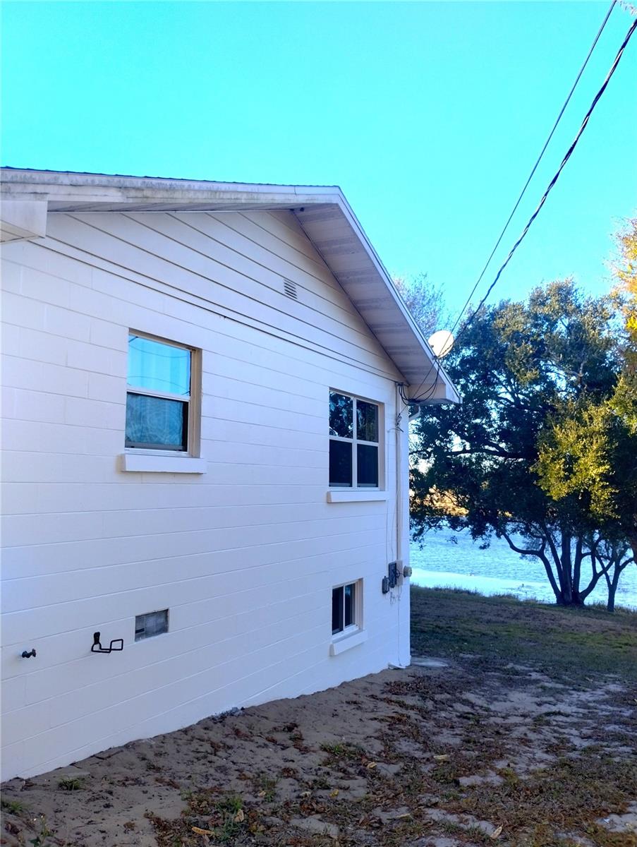 Image 5 of 24 For 417 Main Street