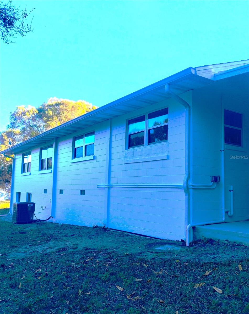 Image 6 of 24 For 417 Main Street