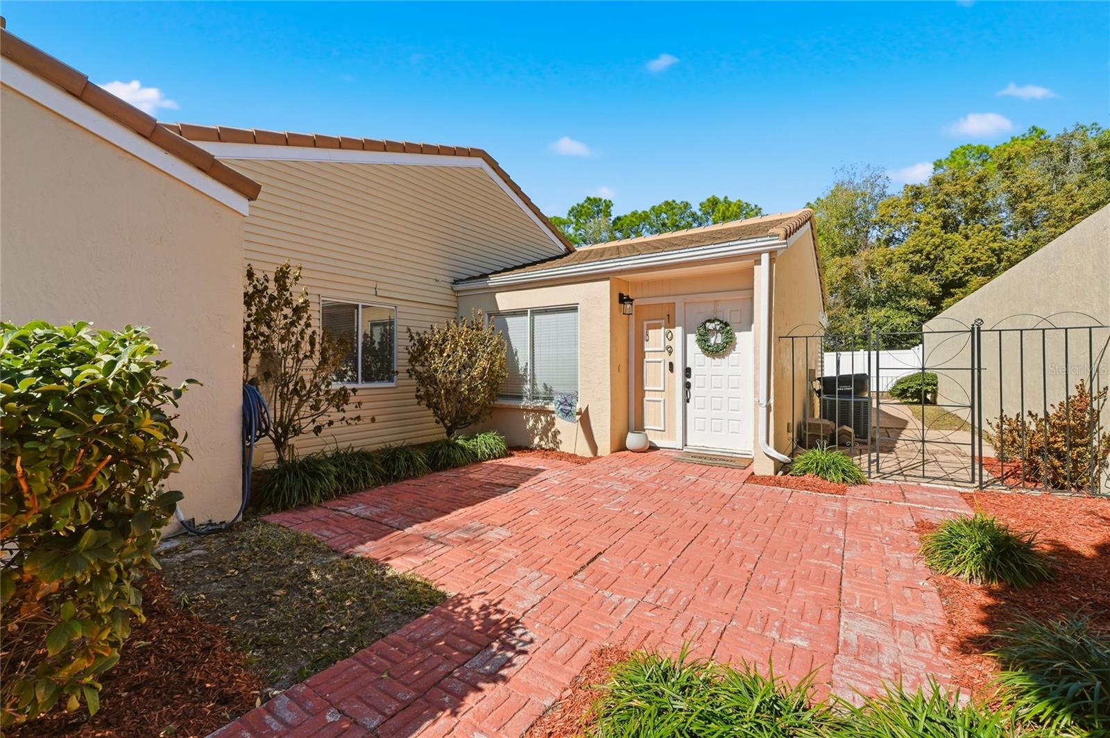 Image 2 of 39 For 109 Las Flores