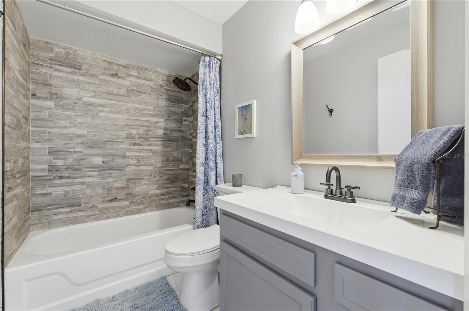 Image 23 of 39 For 109 Las Flores