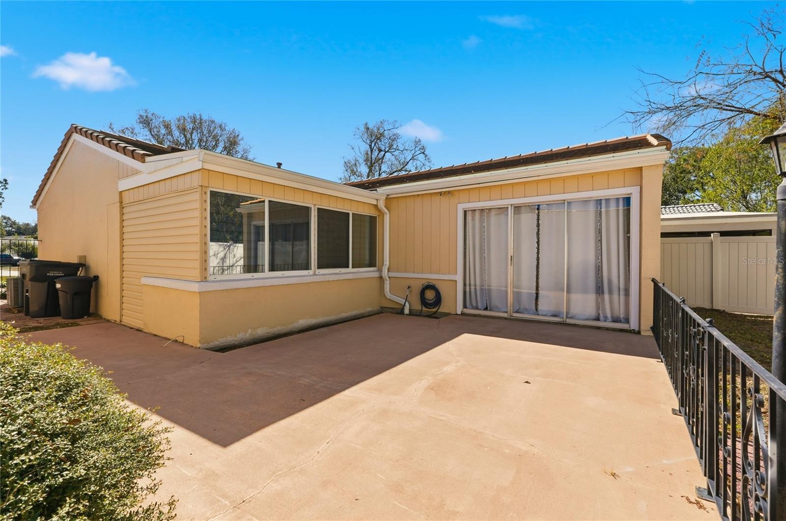 Image 25 of 39 For 109 Las Flores