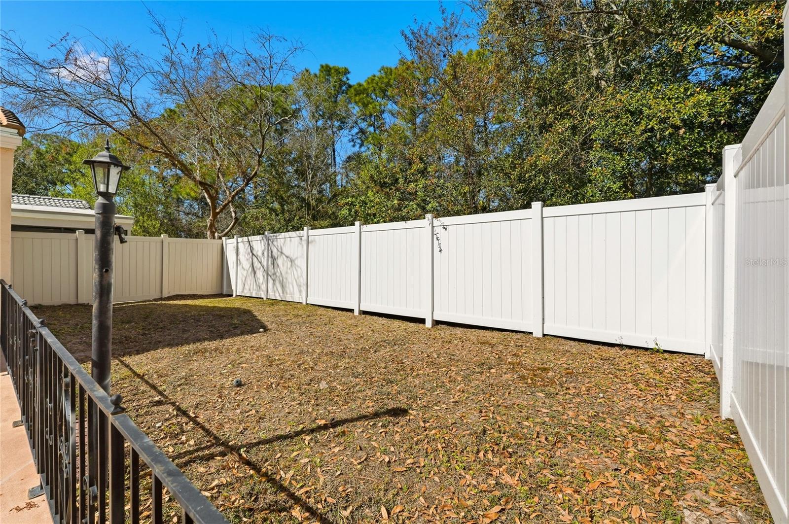 Image 27 of 39 For 109 Las Flores