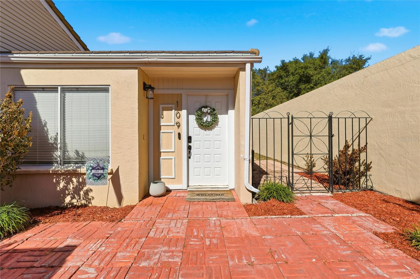 Image 30 of 39 For 109 Las Flores