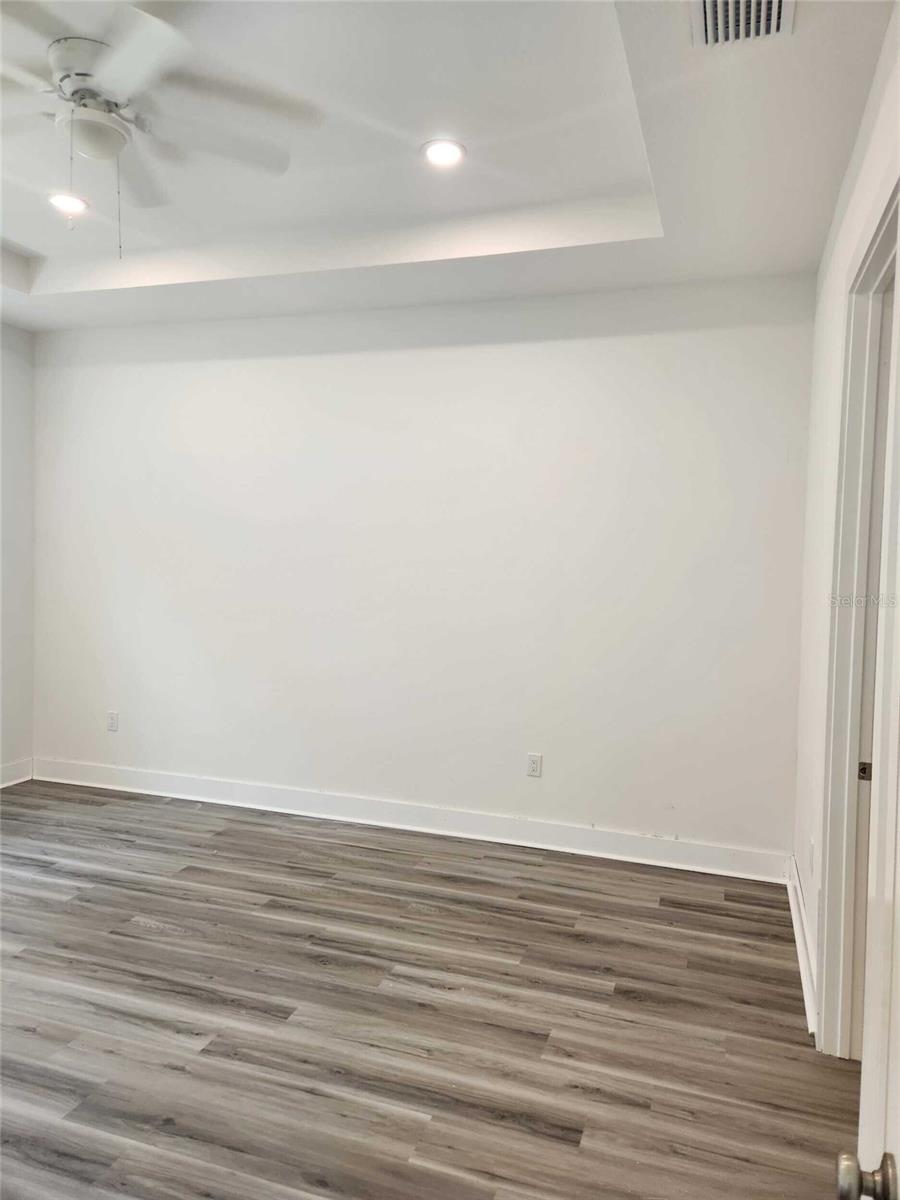 Image 7 of 27 For 34 Wild Olive Court