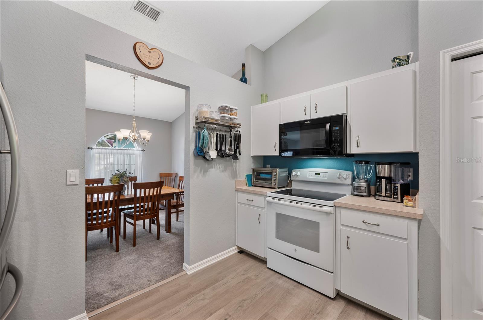 Image 11 of 40 For 1001 Destin Drive