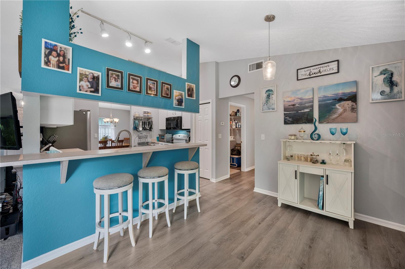 Image 13 of 40 For 1001 Destin Drive