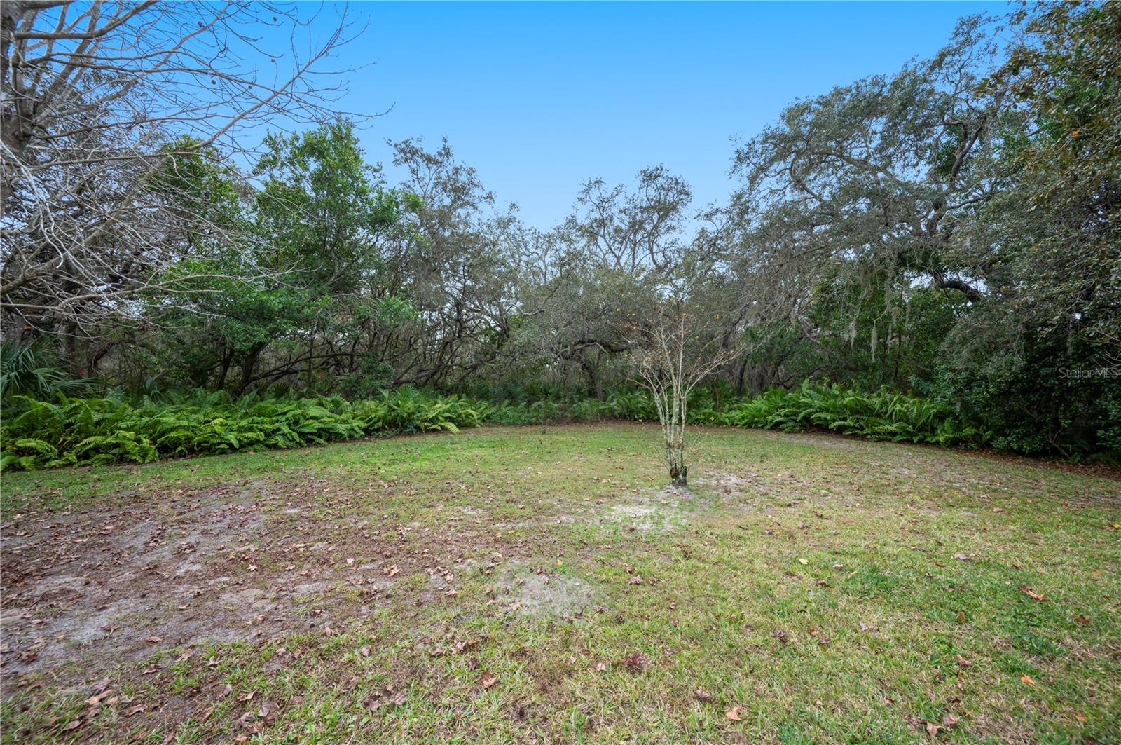 Image 34 of 40 For 1001 Destin Drive