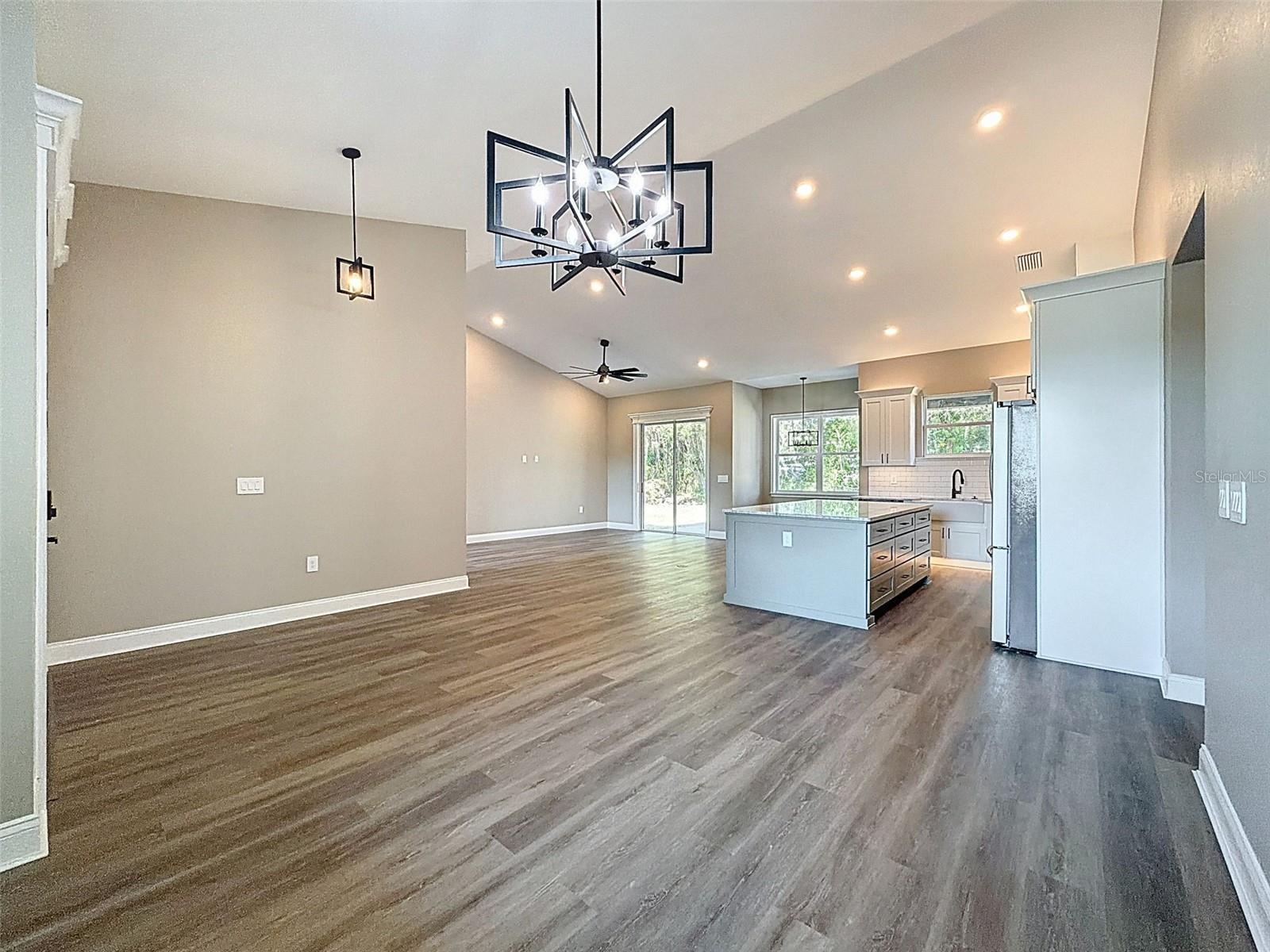 Image 19 of 76 For 2407 Old Medulla Road