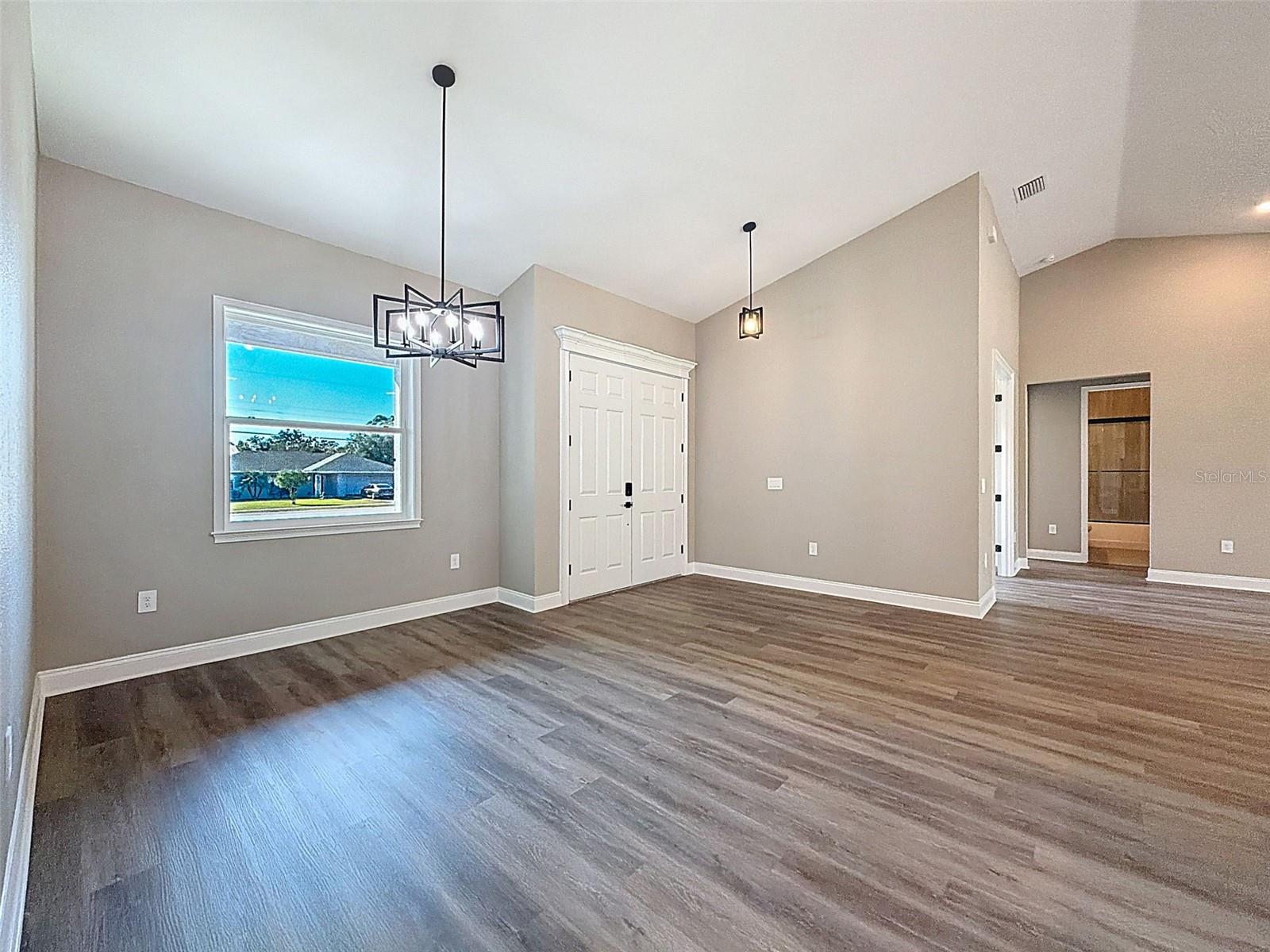 Image 20 of 76 For 2407 Old Medulla Road