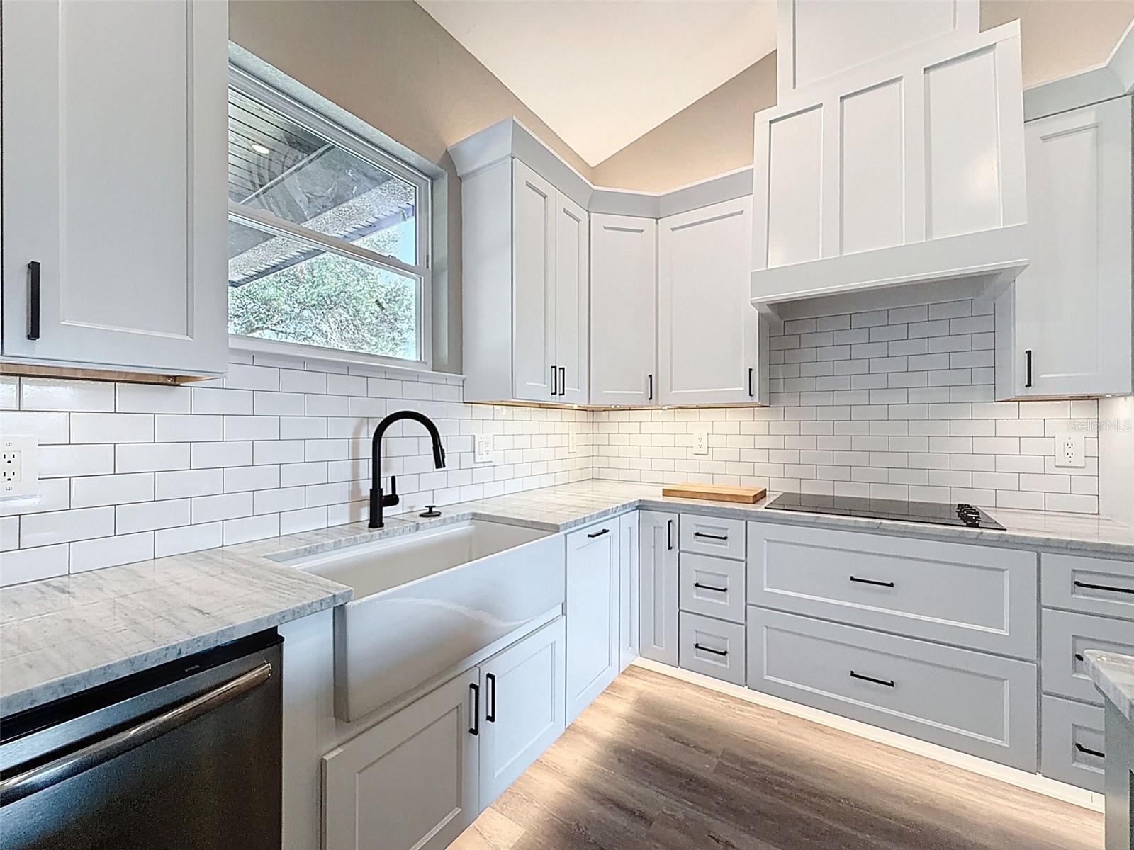 Image 28 of 76 For 2407 Old Medulla Road