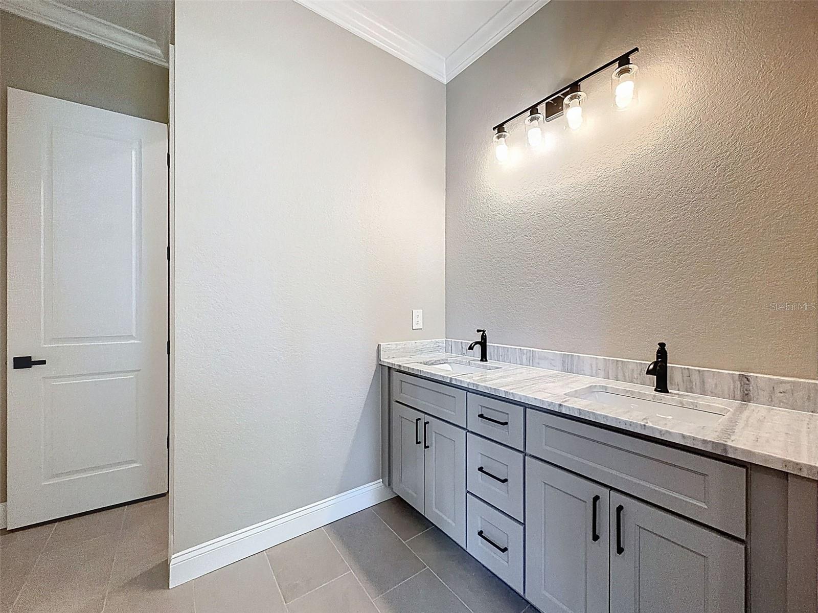 Image 43 of 76 For 2407 Old Medulla Road