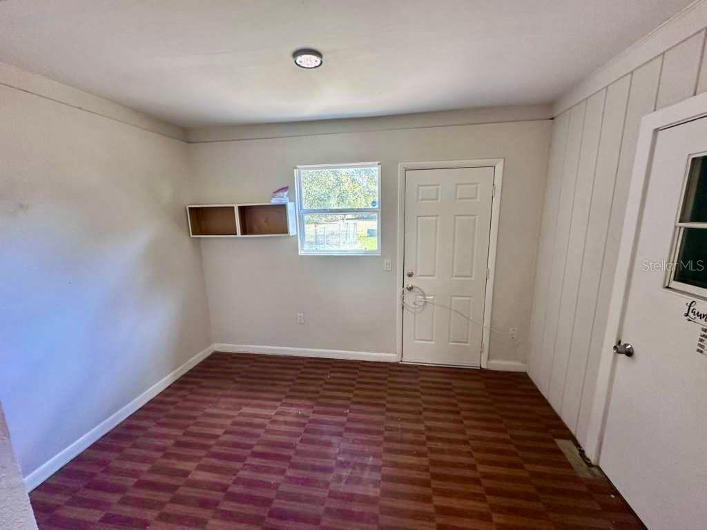 Image 10 of 12 For 101 Voss Court