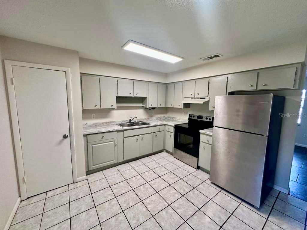 Image 3 of 12 For 101 Voss Court