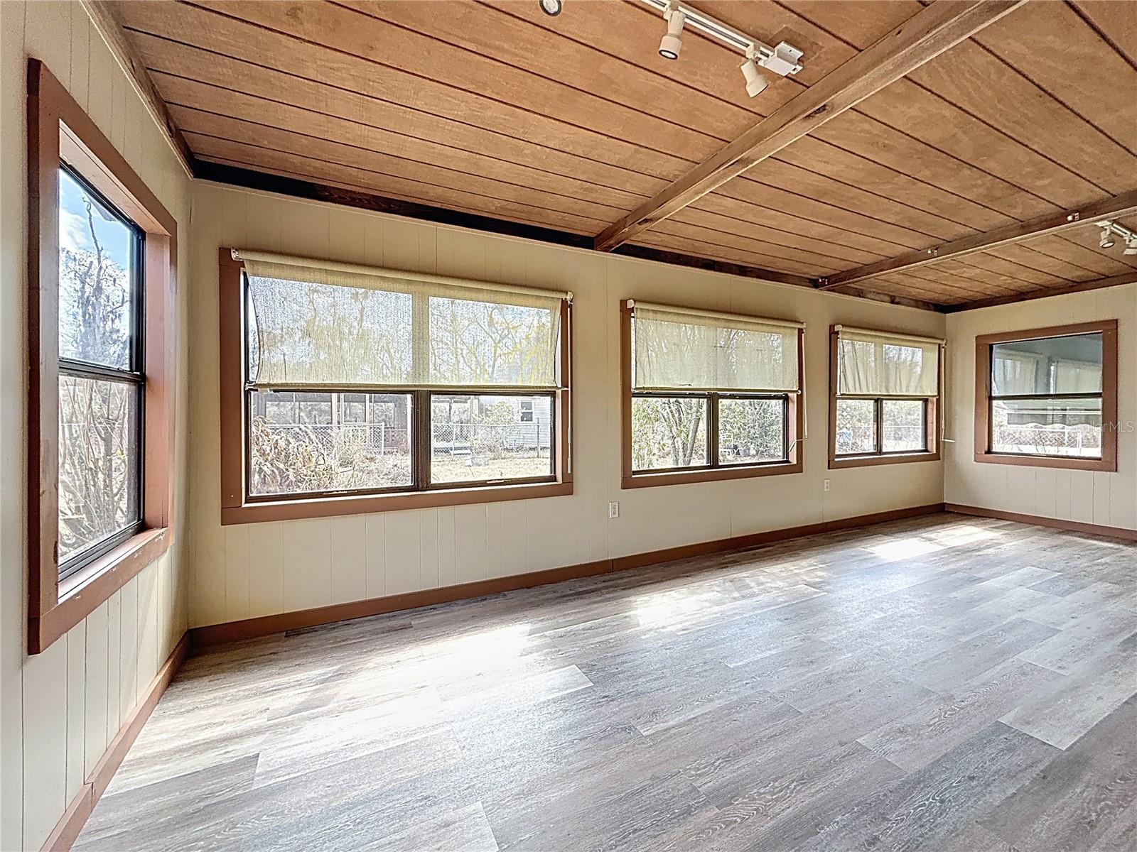 Image 14 of 51 For 3809 Porter Road