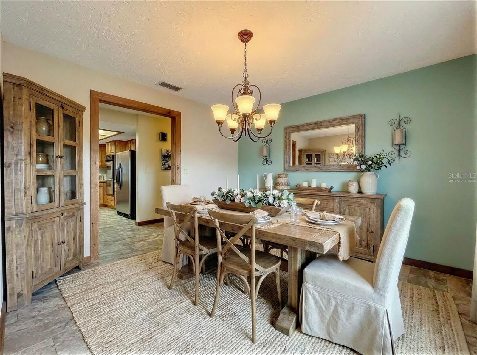 Image 4 of 51 For 3809 Porter Road