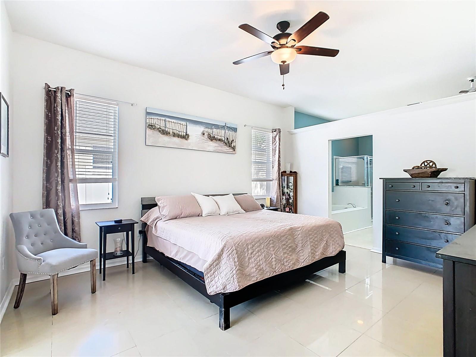 Image 17 of 42 For 5637 Beverly Rise Boulevard