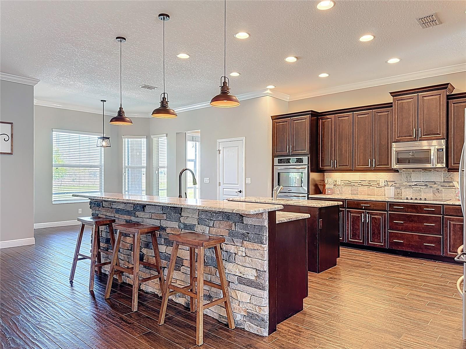 Listing photo id 10 for 2350 Virgil Hall Road