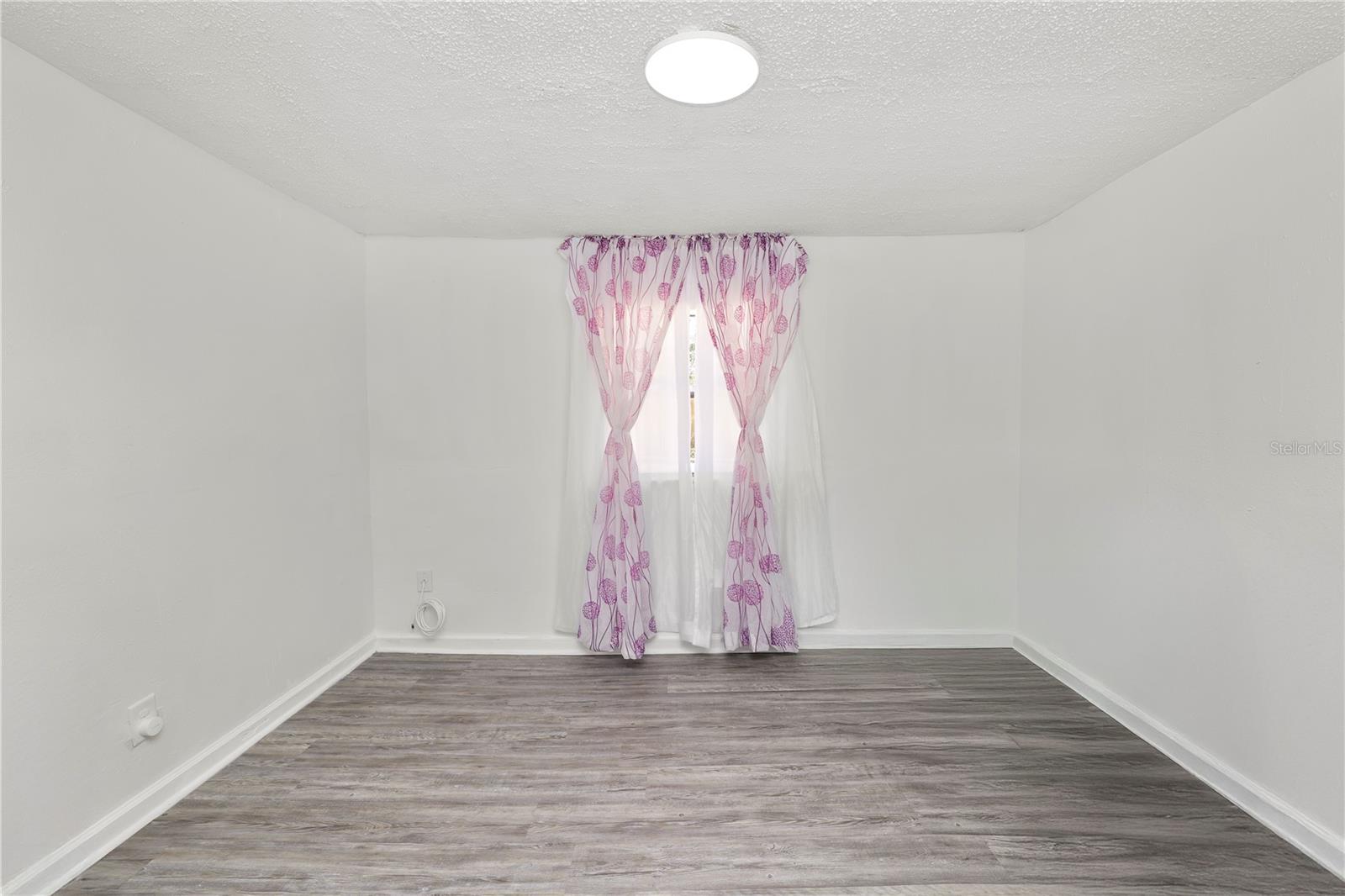Image 17 of 33 For 1239 Avenue K