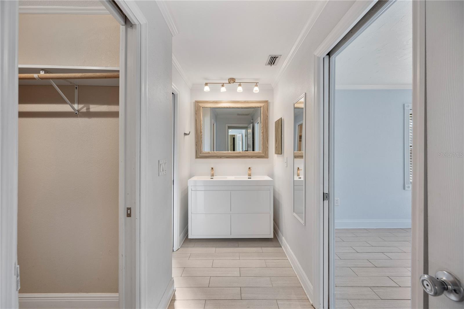 Image 17 of 50 For 627 Palmore Court