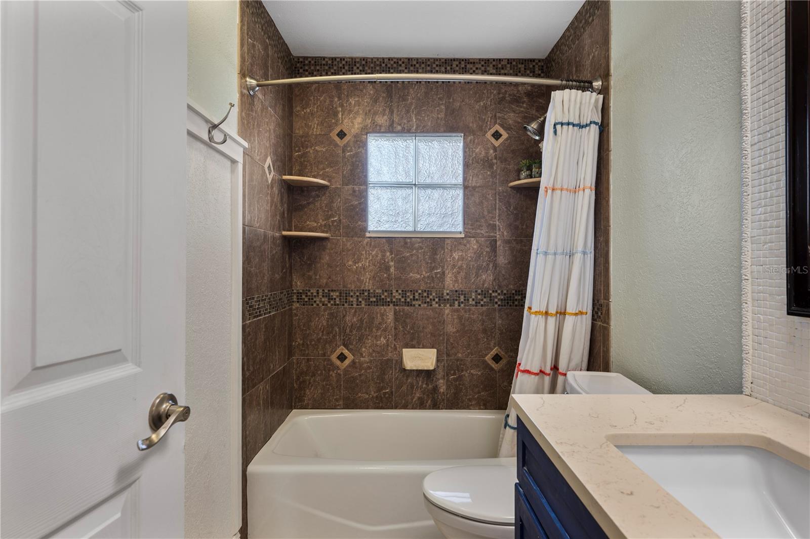 Image 36 of 50 For 627 Palmore Court