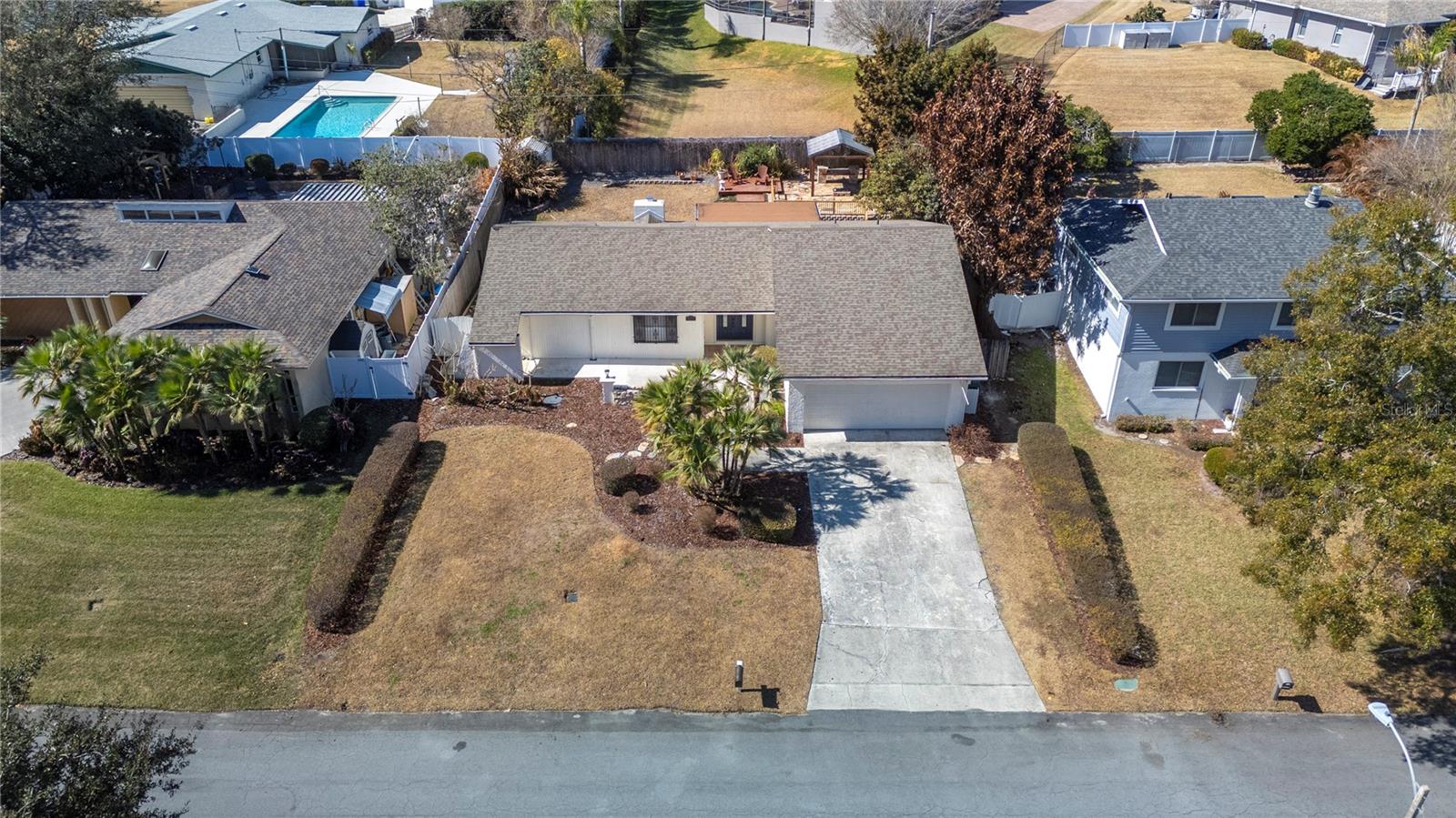 Image 4 of 50 For 627 Palmore Court