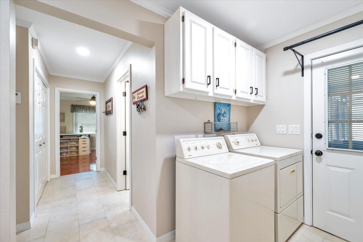 Image 33 of 43 For 860 Lila Street