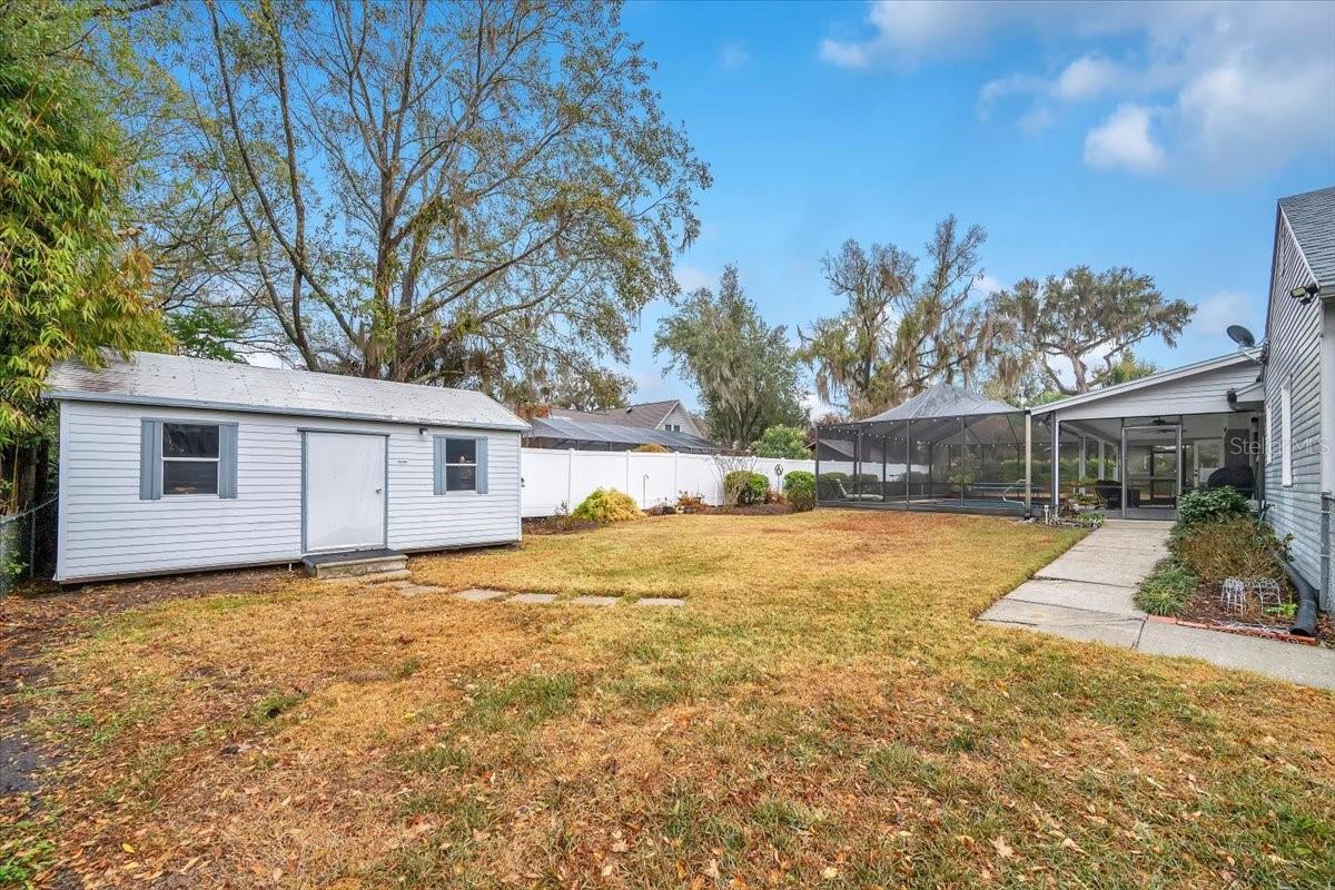 Image 41 of 43 For 860 Lila Street