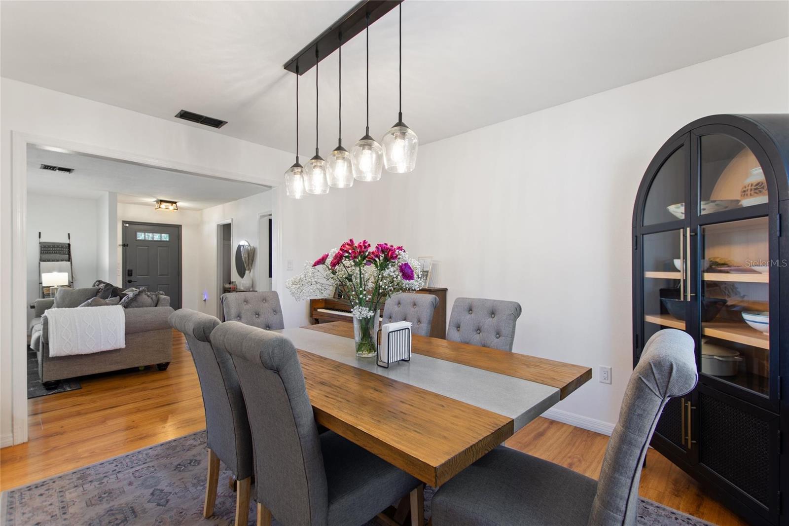 Image 12 of 53 For 7853 Rolling Grove Drive E