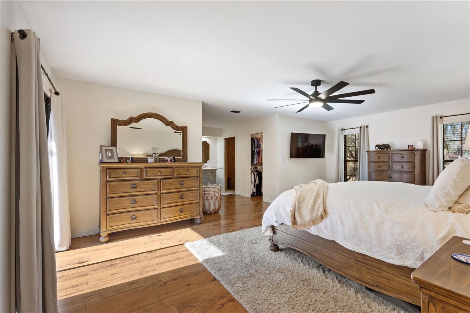 Image 25 of 53 For 7853 Rolling Grove Drive E